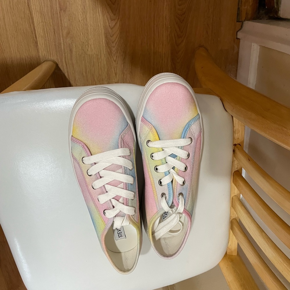 Steve Madden”Bobby” never worn size 8.